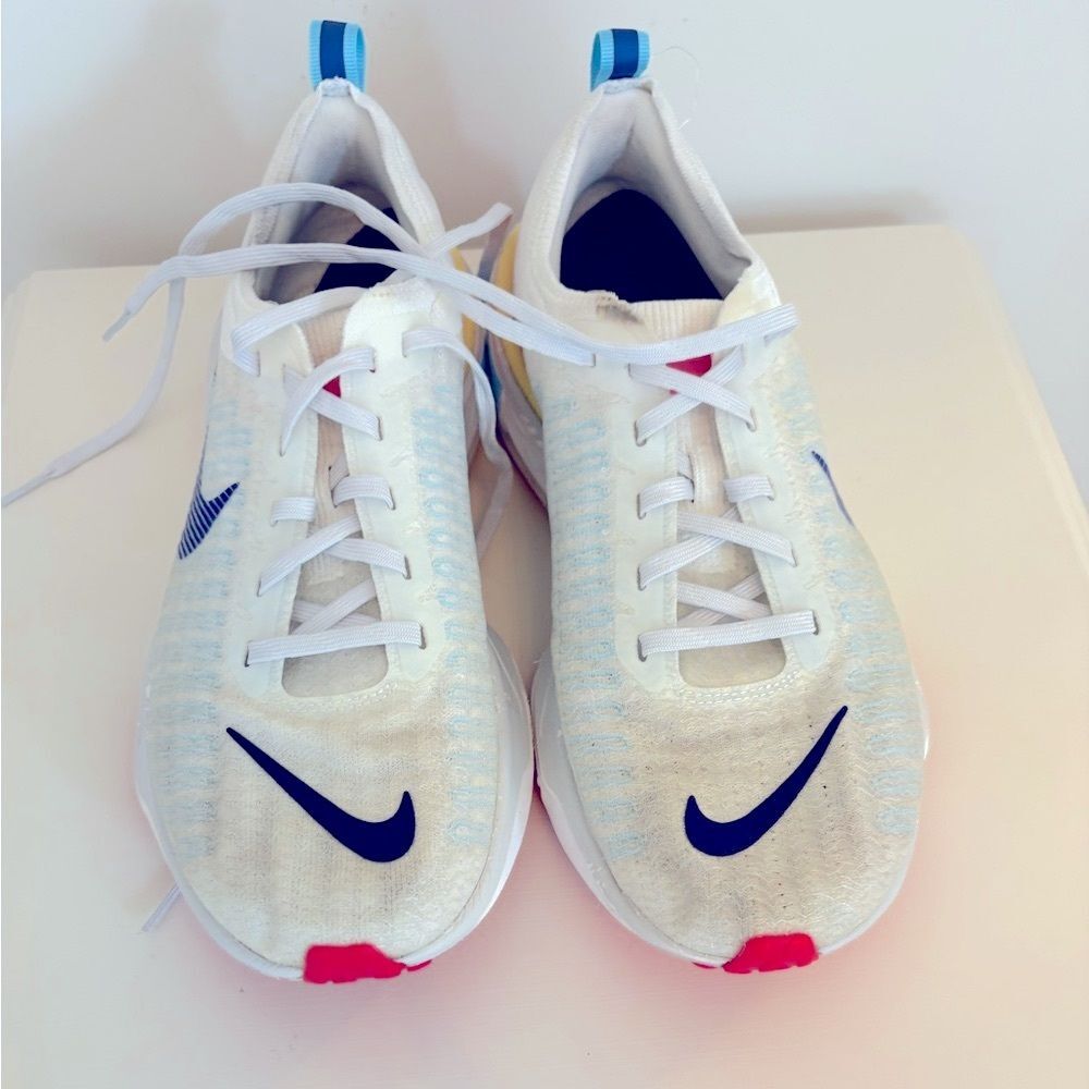 Nike zooms invisible 3 running shoes Men’s 9.5